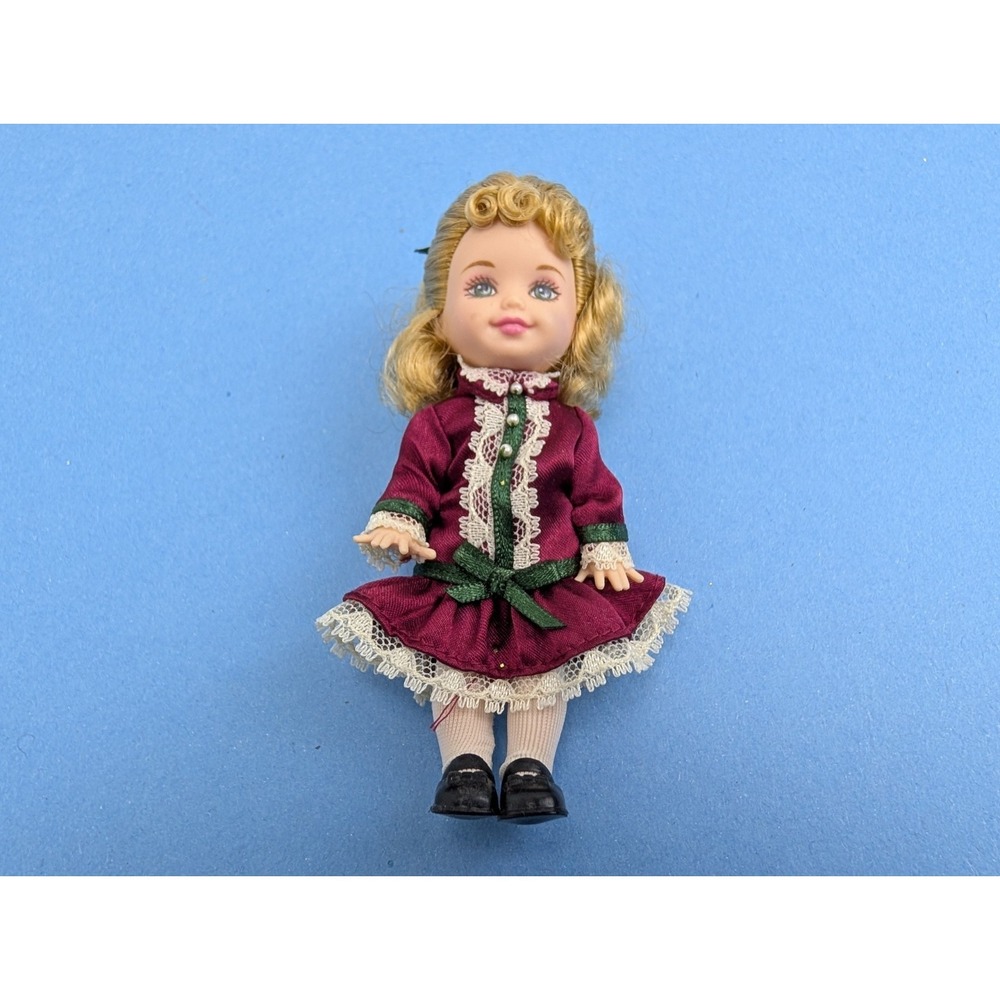 DRESSED BARBIE DOLL KELLY FROM 2000 VICTORIAN HOLIDAY CHRISTMAS SET